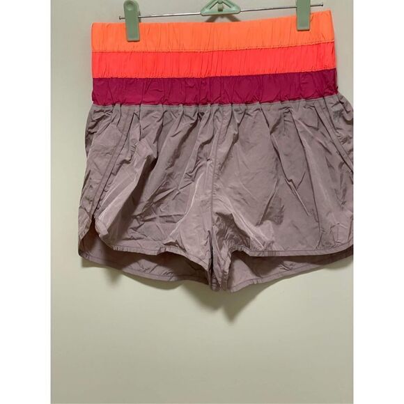 New Free  PEOPLE The Way Home Gradient Waistband Shorts Size M - Picture 3 of 6